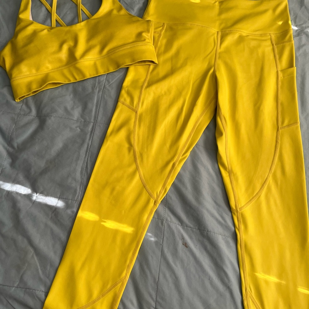 Zyia Bright lemon yellow & Metallic Women's Activewear Set